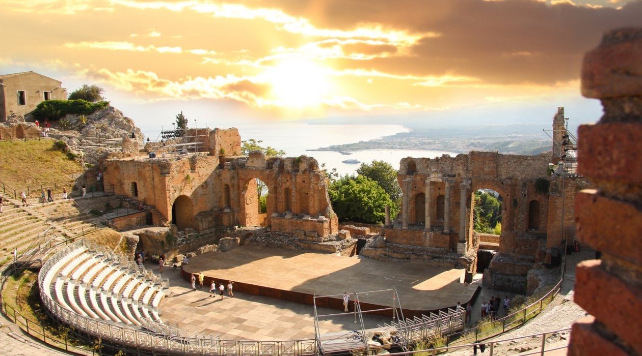 Taormina Walking Tour & Greek Theatre One Day Itinerary Sicily
